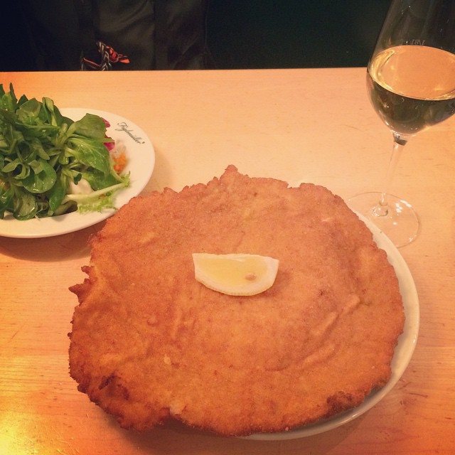 On that good Schnitzel. #austria #wienerschnitzel #food